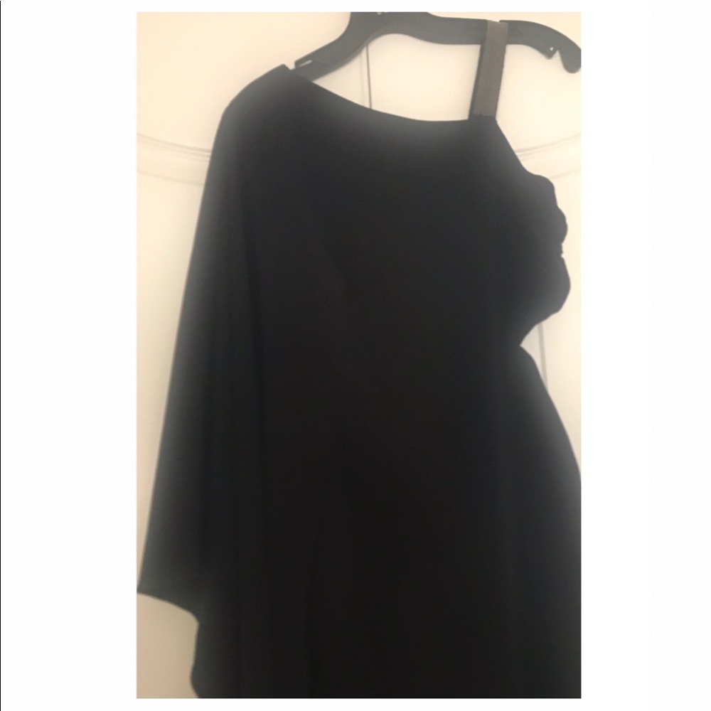 Halston Cutout Gown - Picture 7 of 10